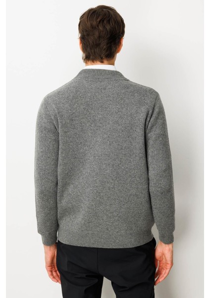 Erkek Hakim Yaka Göğsü ve Cebi Keçe Triko Yün Mont Füme modelleri