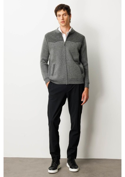 Erkek Hakim Yaka Göğsü ve Cebi Keçe Triko Yün Mont Füme indirimleri