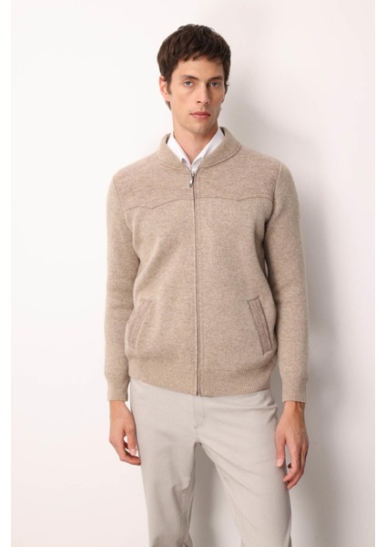 Erkek Hakim Yaka Göğsü ve Cebi Keçe Triko Yün Mont K.bej fiyatları