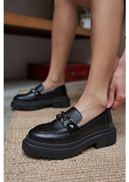 Anabel Kadın Siyah Ithal Toka Detay Oxford Ayakkabı fırsatları
