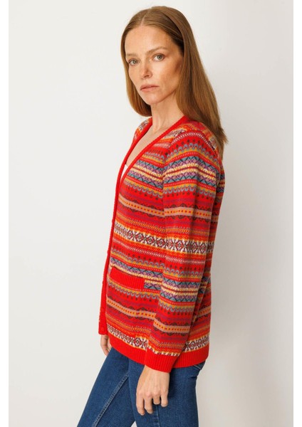 Kadın V Yaka Jakarlı Yün Hırka Mercan fiyatları