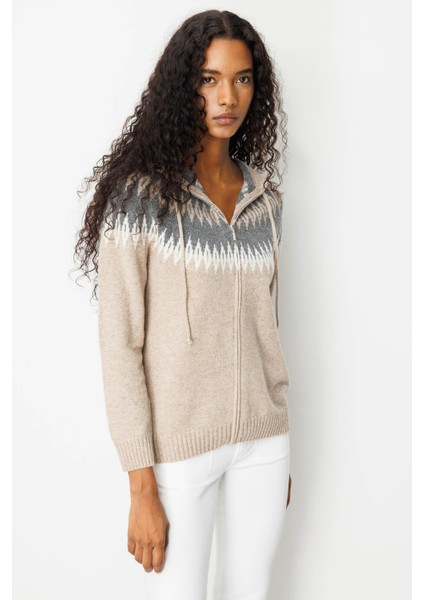 Kadın Kapüşonlu Robası Baklavalı Hırka K.bej fırsatları