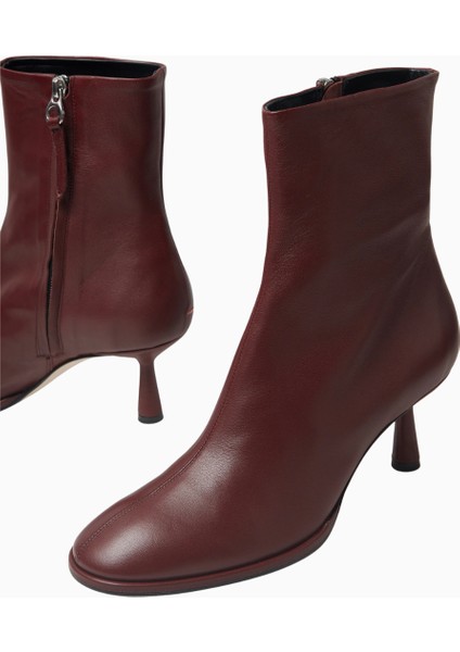 Aeyde Dorothy 65 Bordo Lüks Deri Bot, Yuvarlak Burun, Yan Fermuar ve 65MM Topuk fırsatları