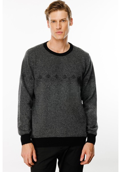 Erkek Sıfır Yaka Göğsü Baklava Desenli Yün Kazak Siyah indirimleri