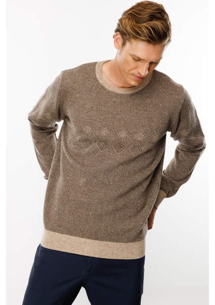 Erkek Sıfır Yaka Göğsü Baklava Desenli Yün Kazak K.bej