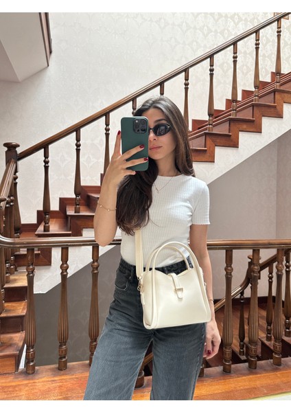 Kadın Gold Aksesuar Detaylı Üç Bölmeli Tasarım Çıkarılabilir Makyaj Çantalı El ve Omuz Çantası Roma indirimleri