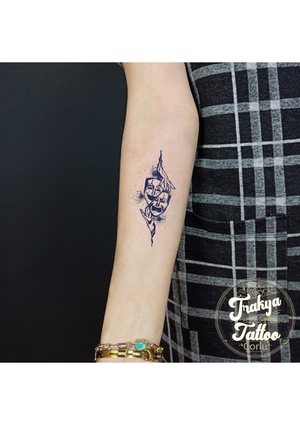 Yarı Kalıcı Dövme Geçici Maske Dövmesi