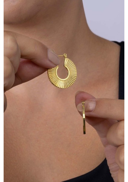 Şeritli Halka Model Altın Kaplama Çelik Kadın Küpe fiyatları