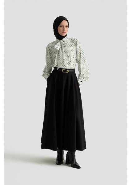 Fular Detaylı Puantiyeli Bluz 25KD1006 Beyaz modelleri