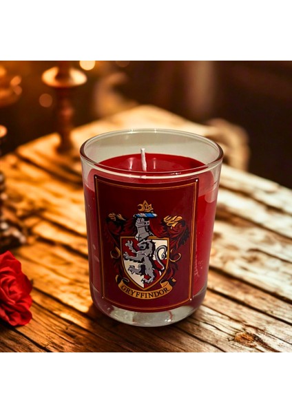 Gryffindor Dekoratif Mum – Soya Wax – Kış Çayı Kokulu – Harry Potter