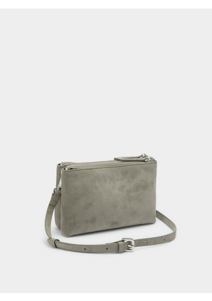 Doku Efektli ve Zımba Detaylı Çapraz Çanta modelleri