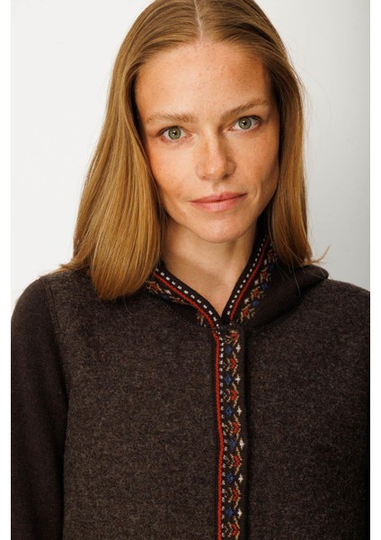 Kadın Kapüşonlu Önü Keçe Yün Kaban K.kahve fiyatları