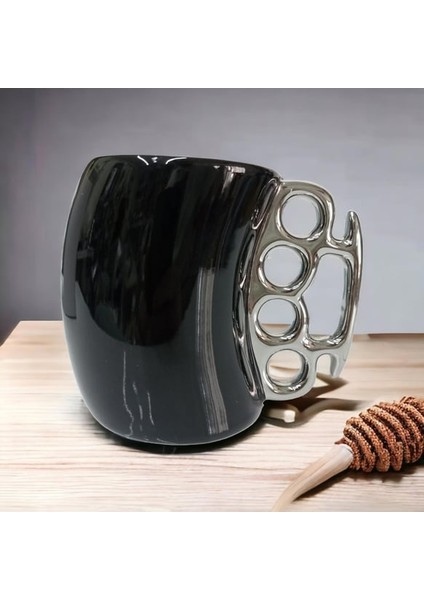 Porselen Beş Parmak Tasarımlı Siyah Kupa Bardak – Metalik Kulp Detaylı