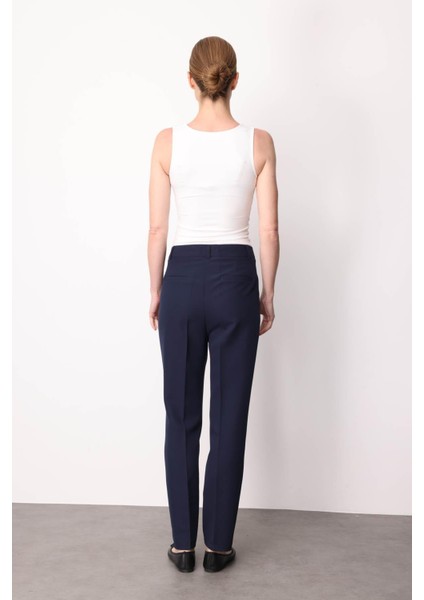 Kadın Çift Köprülü Fileto Cepli Kumaş Pantolon Lacivert modelleri