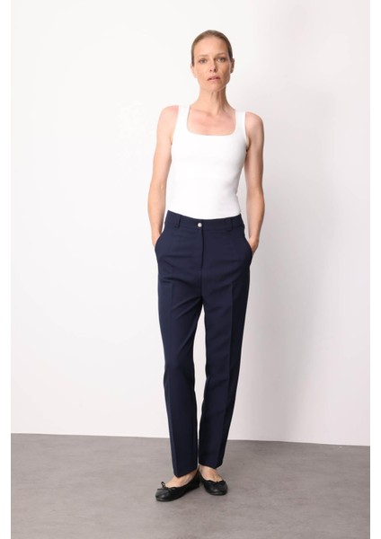 Kadın Çift Köprülü Fileto Cepli Kumaş Pantolon Lacivert fırsatları