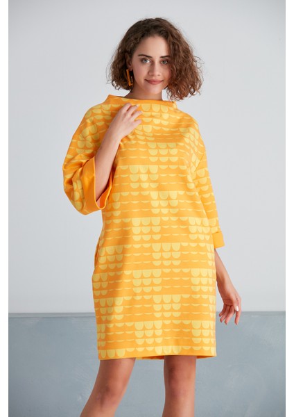 Kadın Turuncu Sarı Geometrik Desenli Oversize Büyük Beden Curve Spor Şık Elbise modelleri