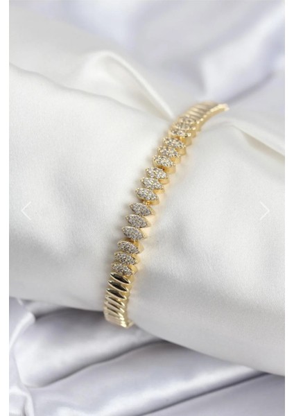 Çelik Vip Serisi 14K Görünümlü Şık Bileklik