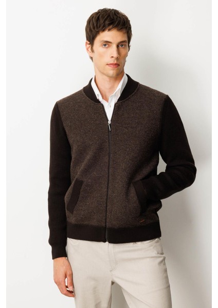 Erkek Hakim Yaka Önü Keçe Triko Mont K.kahve