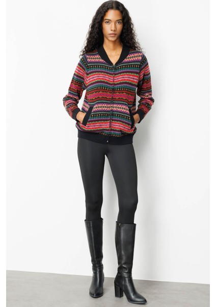 Kadın Hakim Yaka Jakarlı Yün Hırka Siyah indirimleri