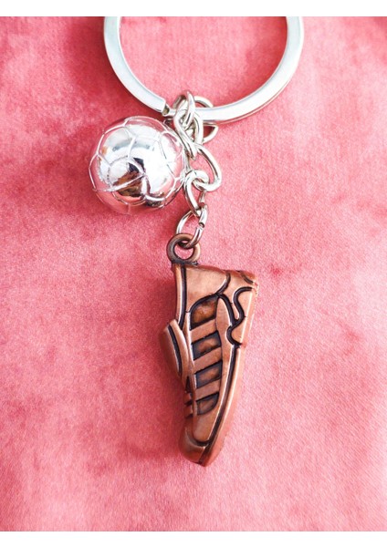 Futbol Topu ve Spor Ayakkabı Metal Anahtarlık indirimleri