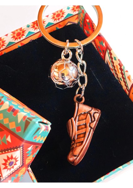 Futbol Topu ve Spor Ayakkabı Metal Anahtarlık