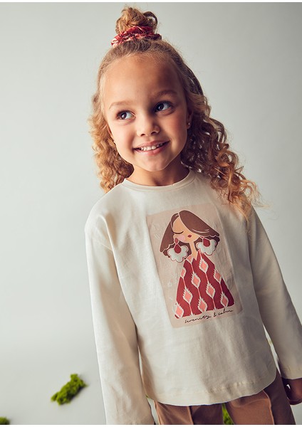 Kız Çocuk 2’li Set (4-10 Yaş) – Krem Renk Baskılı Pamuk Bluz ve Çiçek Desenli Tokalı Set