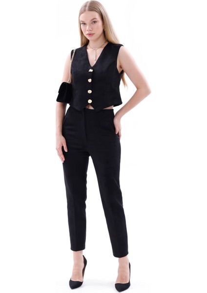 Güderi Aksesuarlı Düğmeli Yelekli Takım