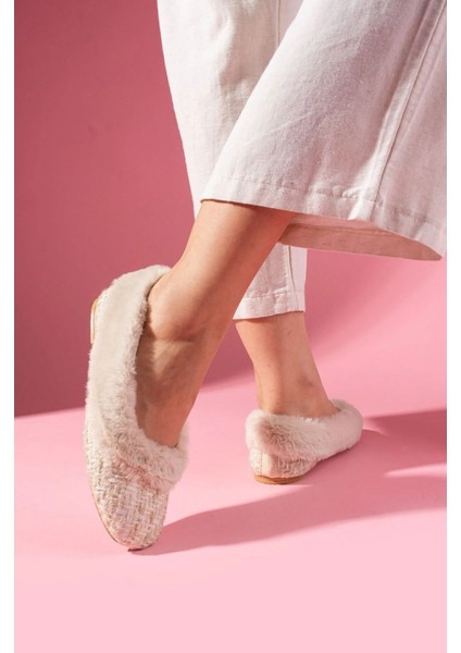 Peluş Detaylı Kırçıl Kumaşlı Rahat ve Hafif Ev Babeti Ev Pandufu