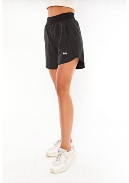 Run Sporcu Taytlı Şort Kadınlar İçin Düz Desenli Rahat Fit Yazlık Tasarım fırsatları