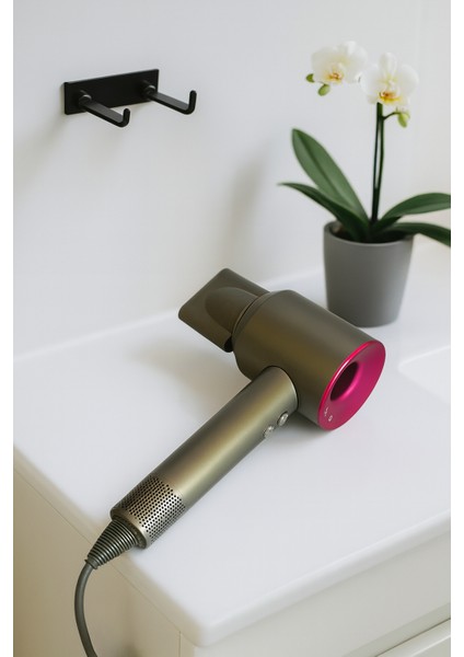 Haus+ Saç Kurutma Makinesi, 1800 W, Iyon Teknolojisi, Duvar Aparatlı, Soğuk Üflemeli modelleri