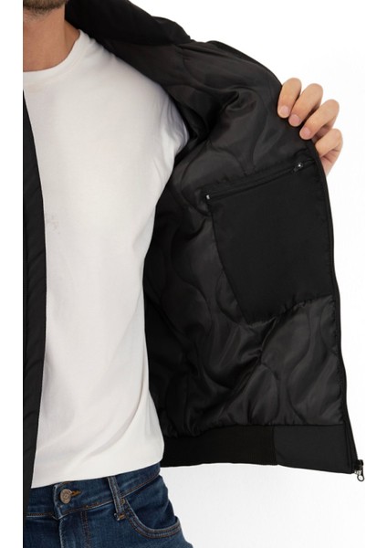 Spor Erkek Astarlı Dik Yaka Mevsimlik Cepli Su ve Rüzgar Geçirmez Mont