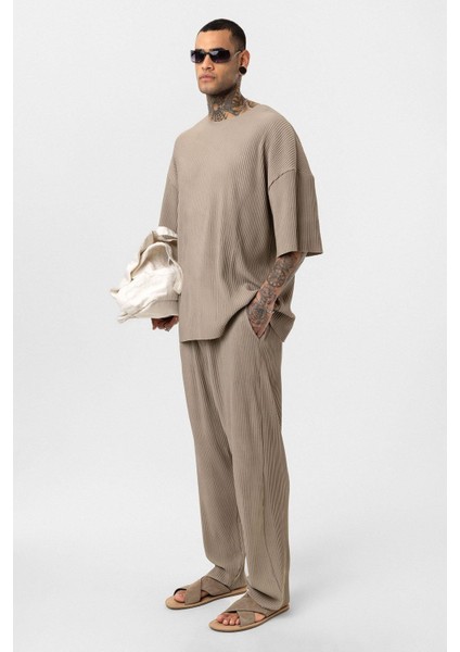 Basic Oversize Bisiklet Yaka Ottoman Takım Vizon fiyatları