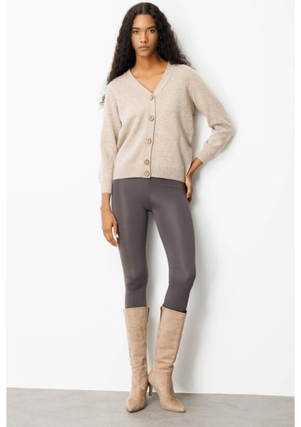 Kadın V Yaka Kısa Yün Hırka K.bej modelleri