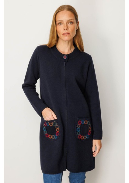 Kadın Dik Yaka Cebi Tığlamalı Uzun Yün Kaban K.lacivert