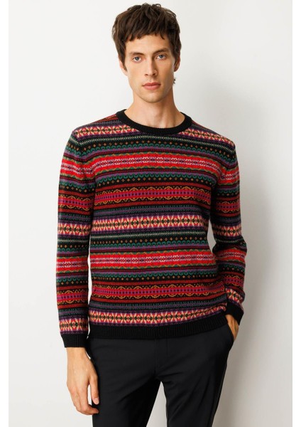 Erkek Sıfır Yaka Jakarlı Yün Kazak Siyah