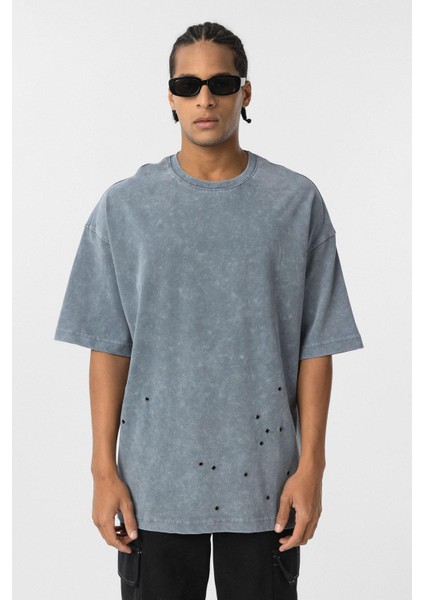 Yıkamalı Metal Detaylı Oversize Tişört Açık Füme modelleri