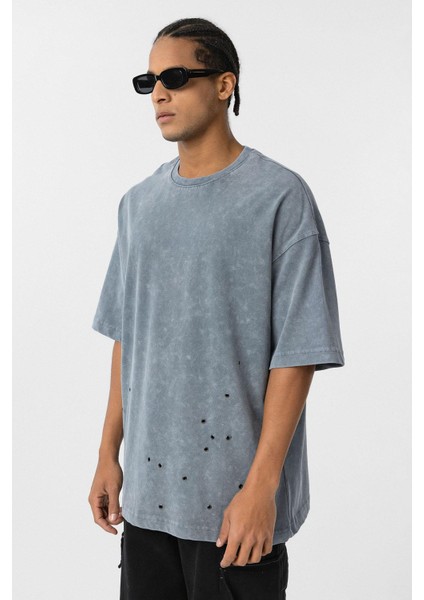 Yıkamalı Metal Detaylı Oversize Tişört Açık Füme fırsatları