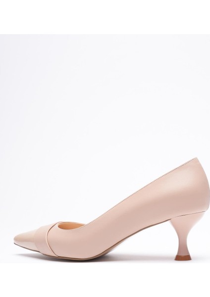 Kadın Deri Topuklu Ayakkabı 5.5 cm Sivri Burunlu Rugan Burun Detaylı Bej Mariel modelleri