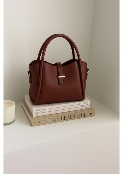 Kadın Gold Aksesuar Detaylı Üç Bölmeli Tasarım Çıkarılabilir Makyaj Çantalı El ve Omuz Çantası Roma