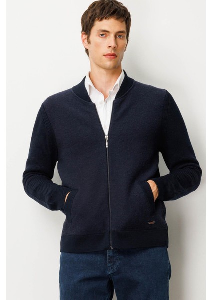 Erkek Hakim Yaka Önü Keçe Triko Mont K.lacivert