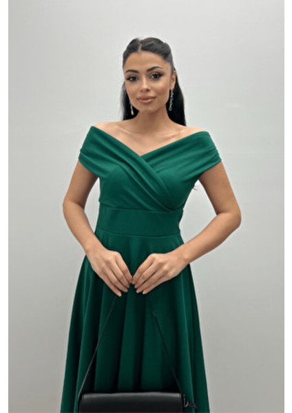 Kayık Yaka Midi Elbise Kloş Silüet Zümrüt Yeşil Klasik Tarz Kadın Giyimi