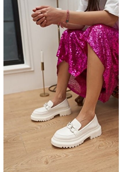 Anabel Kadın Beyaz Ithal Toka Oxford Ayakkabı fırsatları