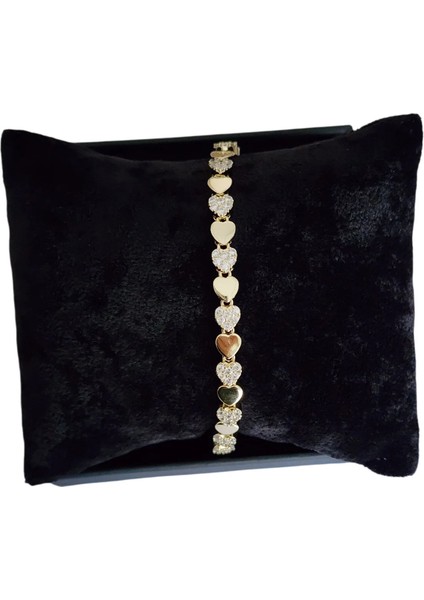 Çelik Vip Serisi 14K Görünümlü Taşlı Kalp Figürlü Bileklik modelleri