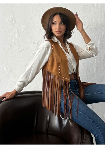 Taş Baskı Detaylı Püsküllü Süet Yelek