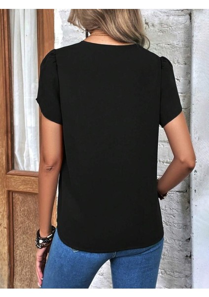 Kadın Kısa Kollu Lazer V Yakalı Ithal Krep Bluz