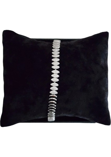 Çelik Vip Serisi 14K Görünümlü Taşlı Zarif Şık Bileklik fiyatları