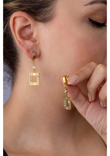 Zirkon Taşlı Kare Kesim Altın Kaplama Çelik Sallantılı Kadın Küpe