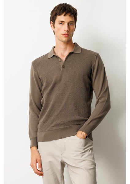 Erkek Polo Yaka Önü Baklavalı Triko Kazak Vizon