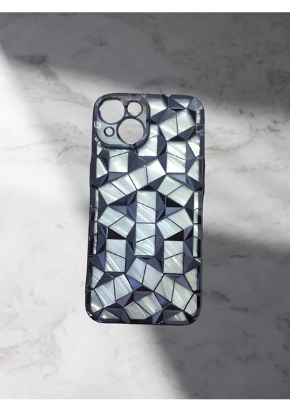 Iphone 13 / 14 / 15 Uyumlu Geometrik Elmas Desenli Altın Sarı Telefon Kılıf