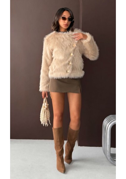 Düğme Detaylı Uzun Kollu Suni Kürk Ceket indirimleri